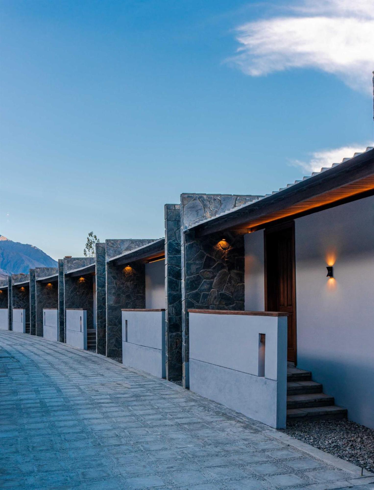 Himmel Skardu By Luxus Hotel Exterior foto